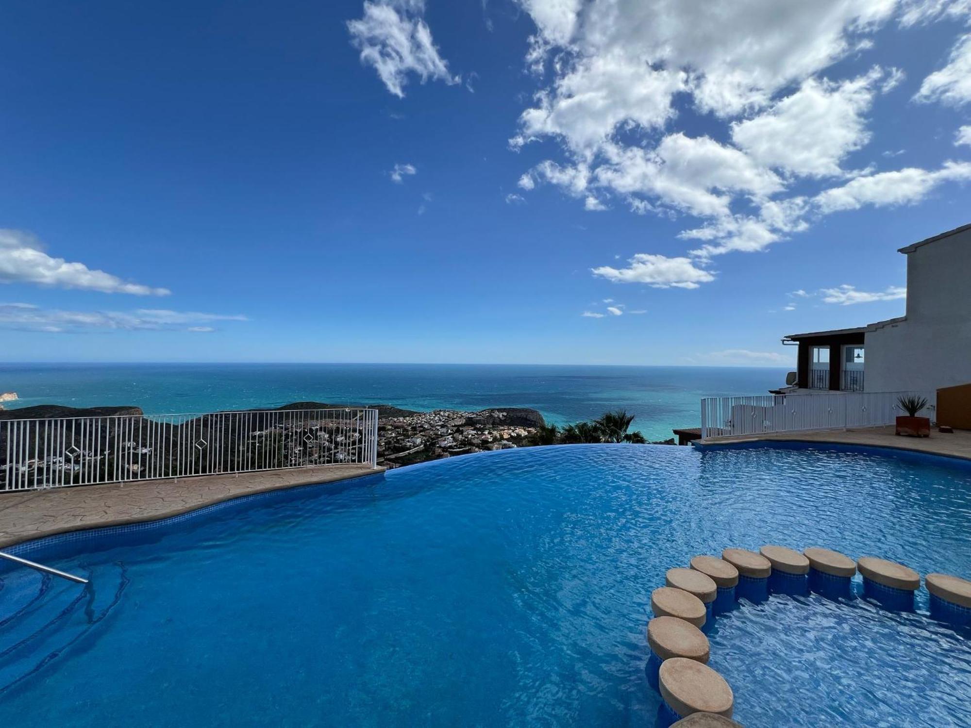 Apartamento Con Vistas Al Mar Cumbre Del Sol By Alterhome Exterior photo